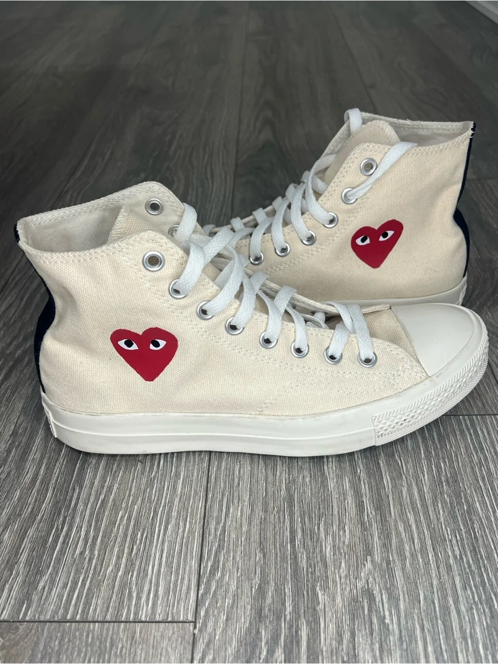 Comme Des Garçons PLAY x Converse Chuck 70 High 'Milk' Men’s Size 7 Women’s 8.5